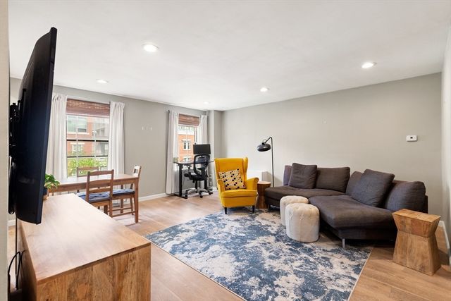 17 Bowdoin St. 4-C, Boston, MA 02114