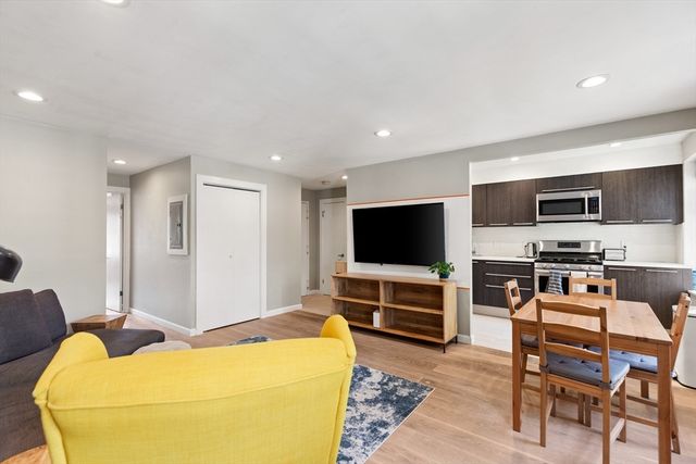 17 Bowdoin St. 4-C, Boston, MA 02114