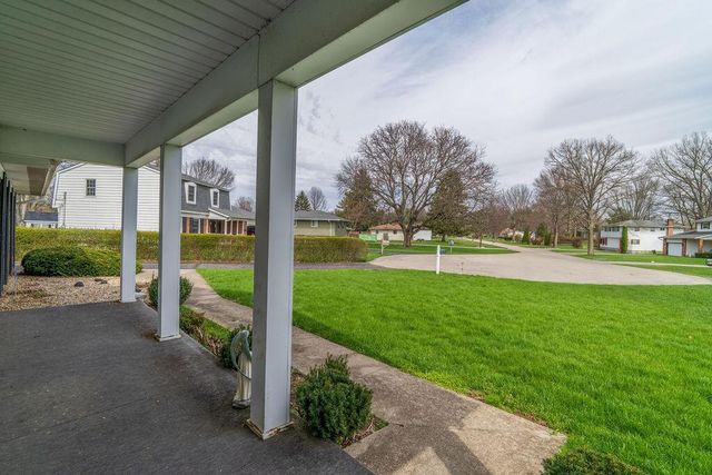 5844 Effingham Road, Columbus, OH 43213