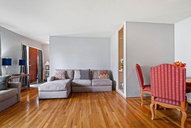 5844 Effingham Road, Columbus, OH 43213