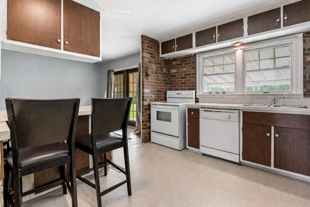 5844 Effingham Road, Columbus, OH 43213