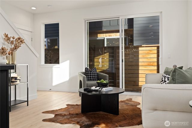 3415 48th Avenue SW, Seattle, WA 98116