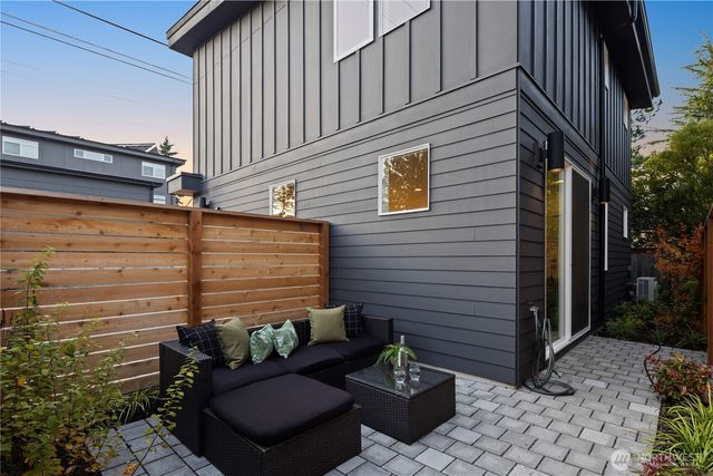 3415 48th Avenue SW, Seattle, WA 98116