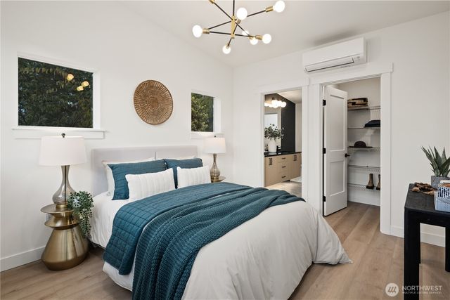 3415 48th Avenue SW, Seattle, WA 98116