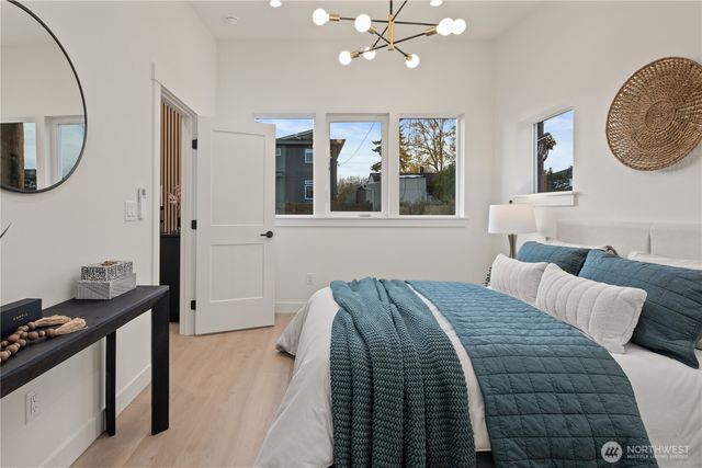 3415 48th Avenue SW, Seattle, WA 98116