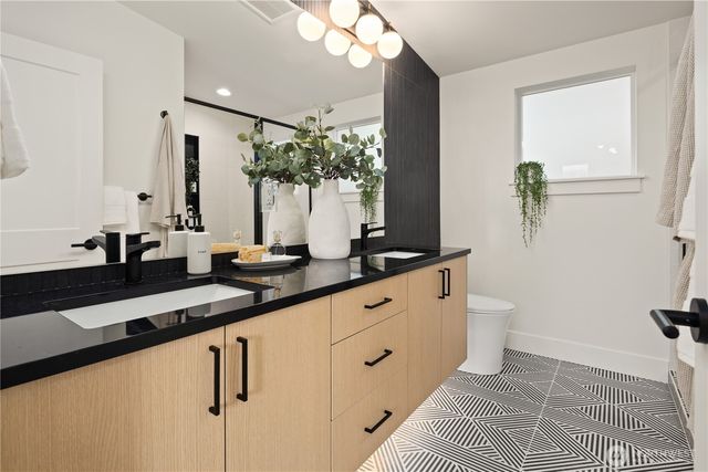 3415 48th Avenue SW, Seattle, WA 98116