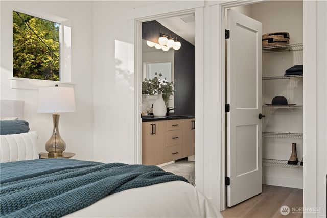 3415 48th Avenue SW, Seattle, WA 98116