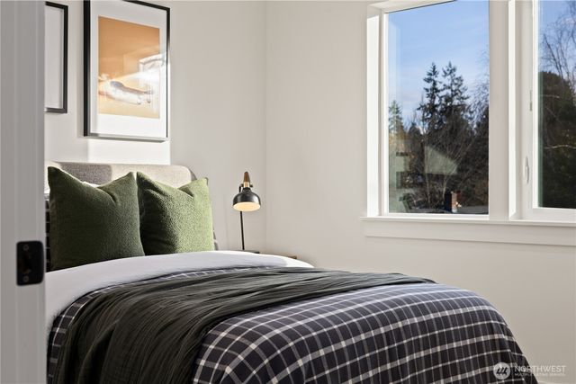 3415 48th Avenue SW, Seattle, WA 98116