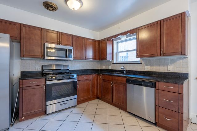 1921 S Harlem Avenue, Berwyn, IL 60402