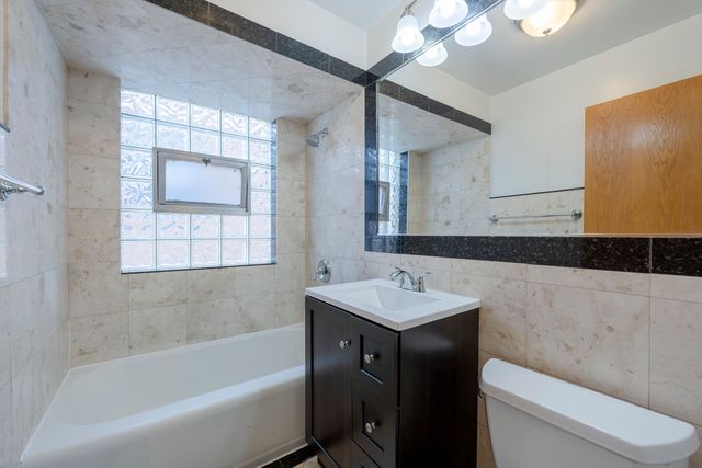 1921 S Harlem Avenue, Berwyn, IL 60402