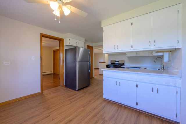 1921 S Harlem Avenue, Berwyn, IL 60402
