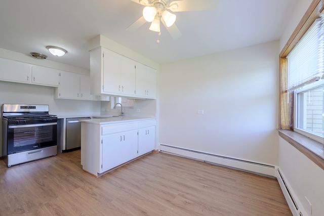 1921 S Harlem Avenue, Berwyn, IL 60402