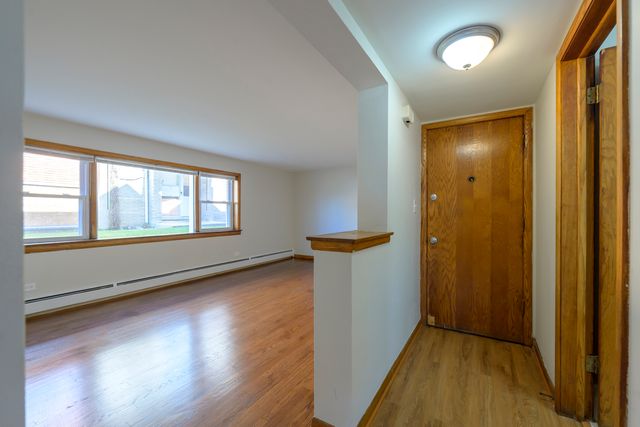 1921 S Harlem Avenue, Berwyn, IL 60402