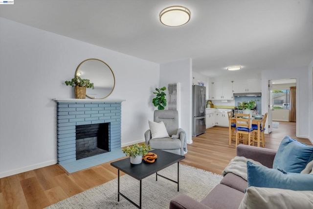 5296 Spencer Ct, Newark, CA 94560