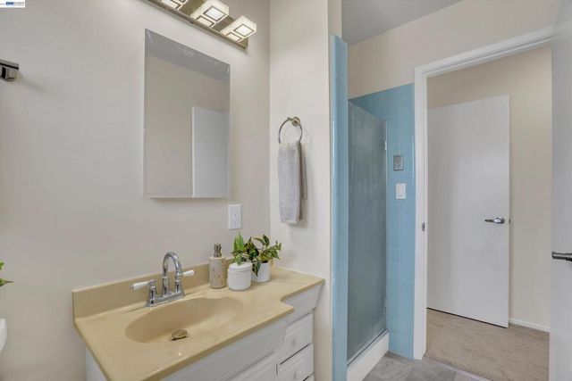 5296 Spencer Ct, Newark, CA 94560