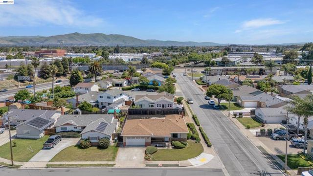 5296 Spencer Ct, Newark, CA 94560