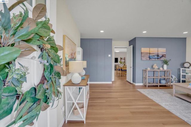 5296 Spencer Ct, Newark, CA 94560