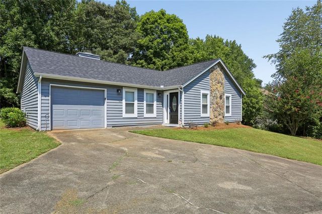 1050 Chapman Circle, Stone Mountain, GA 30088