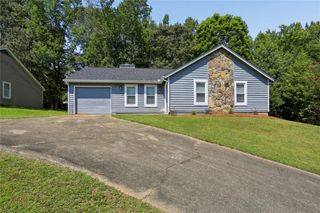 1050 Chapman Circle, Stone Mountain, GA 30088