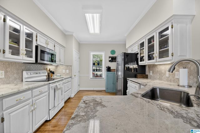 10 LAUREL CIRCLE SE, Jacksonville, AL 36265