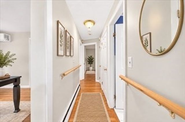 33 Fairchild Ave, Saugus, MA 01906