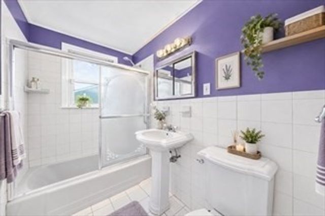 33 Fairchild Ave, Saugus, MA 01906