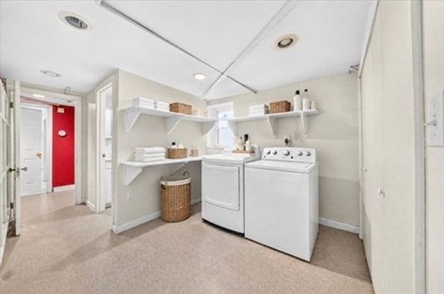 33 Fairchild Ave, Saugus, MA 01906