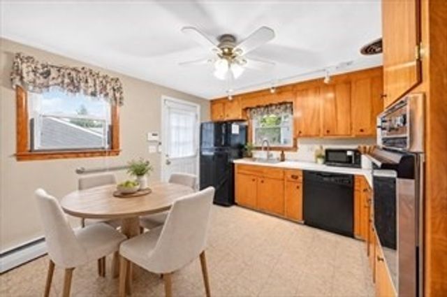 33 Fairchild Ave, Saugus, MA 01906