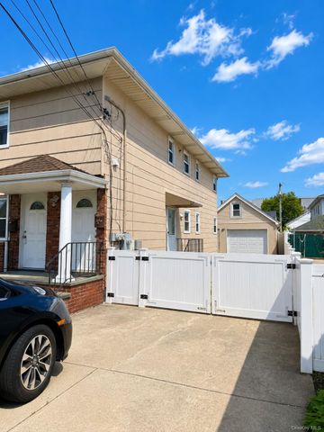 131 Roslyn Road 1st Floor, Mineola, NY 11501