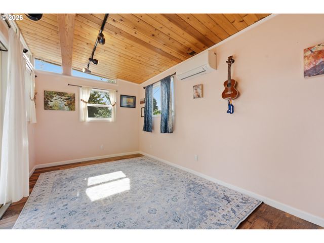 7100 Se HARRISON Ct, Portland, OR 97215