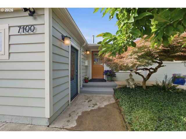 7100 Se HARRISON Ct, Portland, OR 97215
