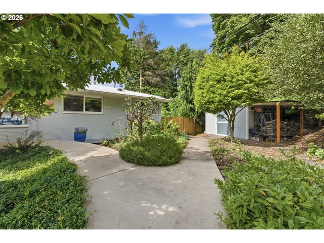 7100 Se HARRISON Ct, Portland, OR 97215