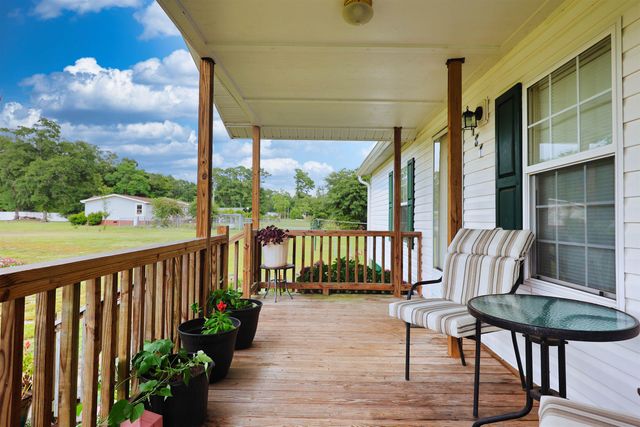 181 Blinkhorn Rd., Conway, SC 29526