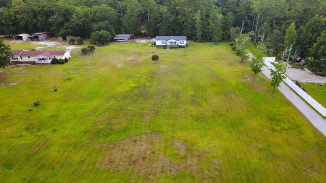 181 Blinkhorn Rd., Conway, SC 29526