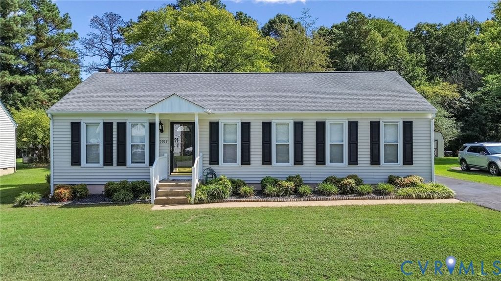 9925 Majorica Dr, Chesterfield, VA 23237