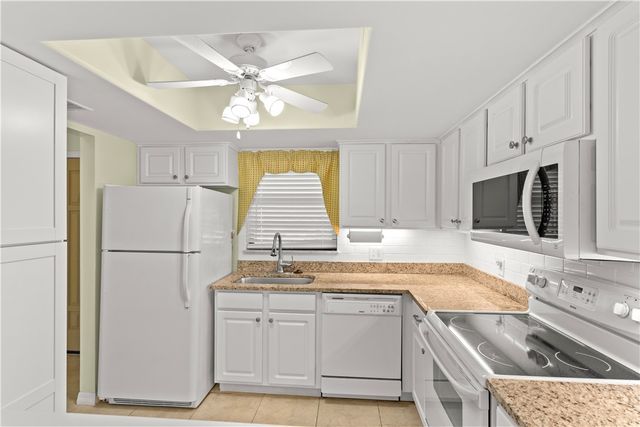 400 18th Street D2, Vero Beach, FL 32960