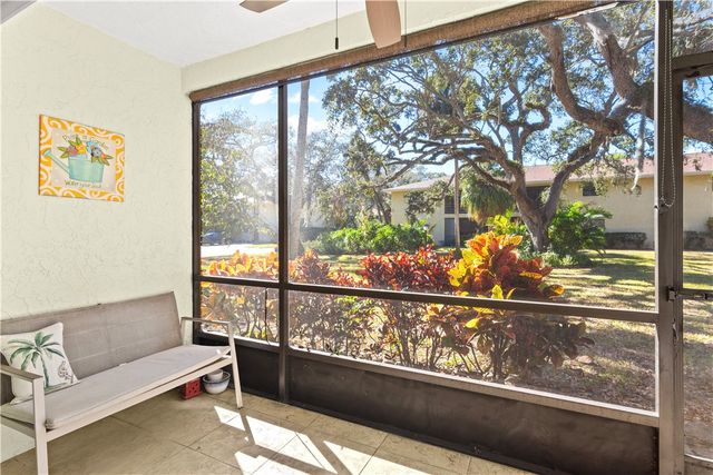 400 18th Street D2, Vero Beach, FL 32960