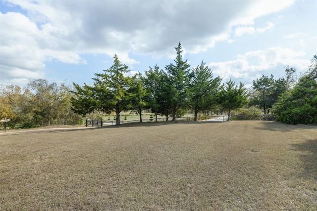 6885 Gibbs Creek Road, Chappell Hill, TX 77426