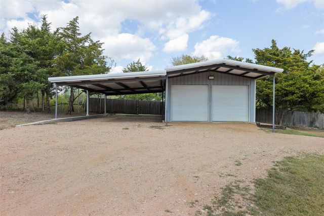 6885 Gibbs Creek Road, Chappell Hill, TX 77426