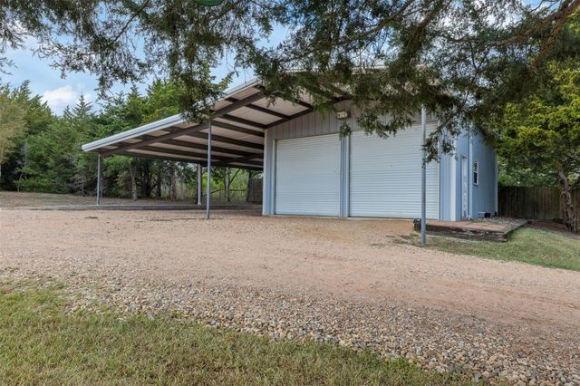 6885 Gibbs Creek Road, Chappell Hill, TX 77426