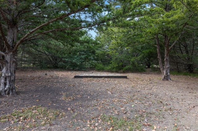 6885 Gibbs Creek Road, Chappell Hill, TX 77426