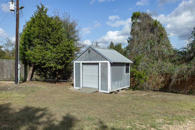 6885 Gibbs Creek Road, Chappell Hill, TX 77426