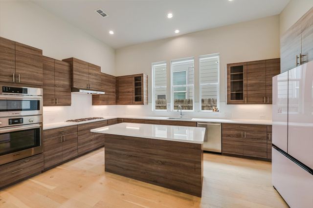 6133 Florencia LN, Austin, TX 78724