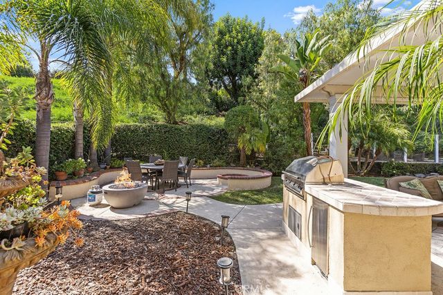 25785 Middle Ridge Ln, Laguna Hills, CA 92653