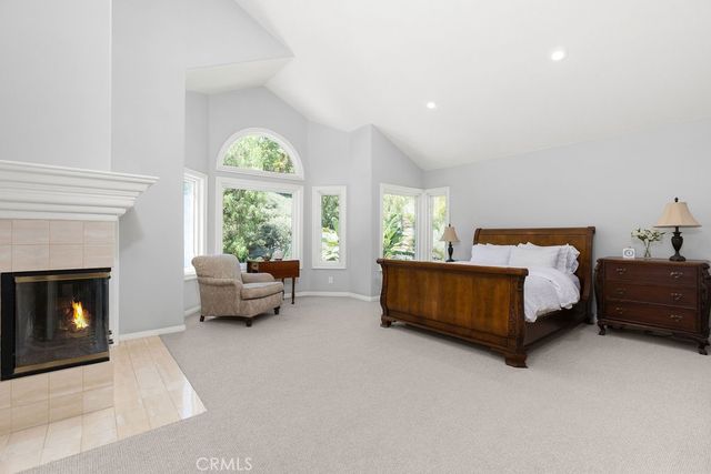 25785 Middle Ridge Ln, Laguna Hills, CA 92653