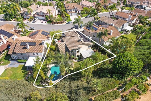 25785 Middle Ridge Ln, Laguna Hills, CA 92653
