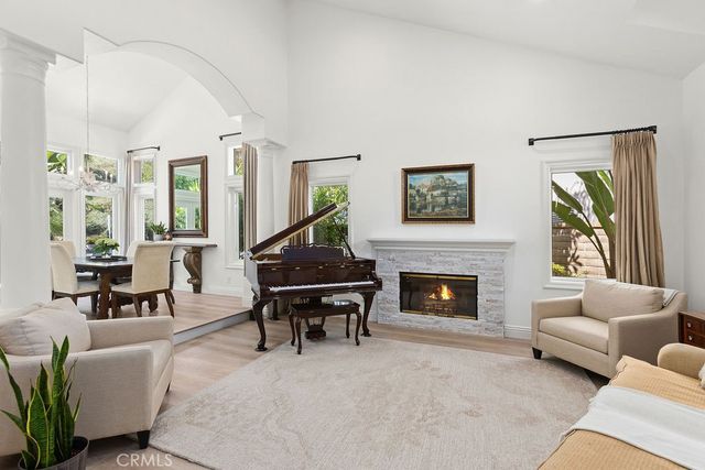 25785 Middle Ridge Ln, Laguna Hills, CA 92653