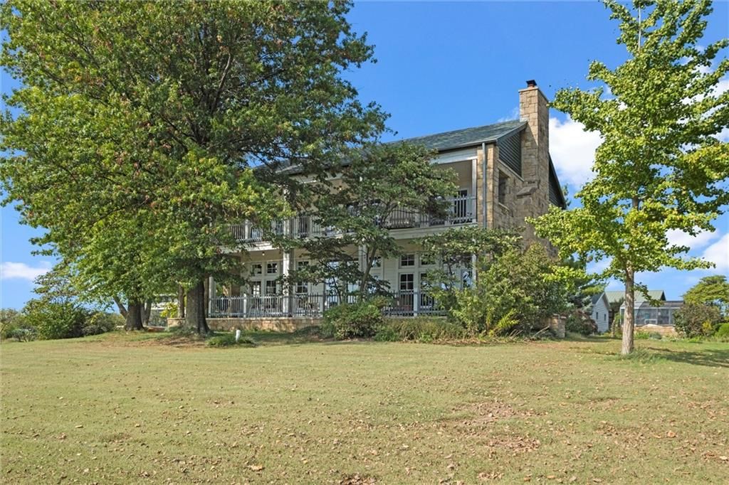 17580 Cantrell Road, Linwood, KS 66052