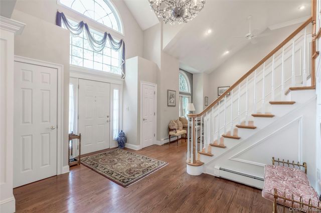 14 Cobbler Lane, East Setauket, NY 11733