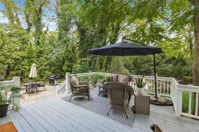 14 Cobbler Lane, East Setauket, NY 11733